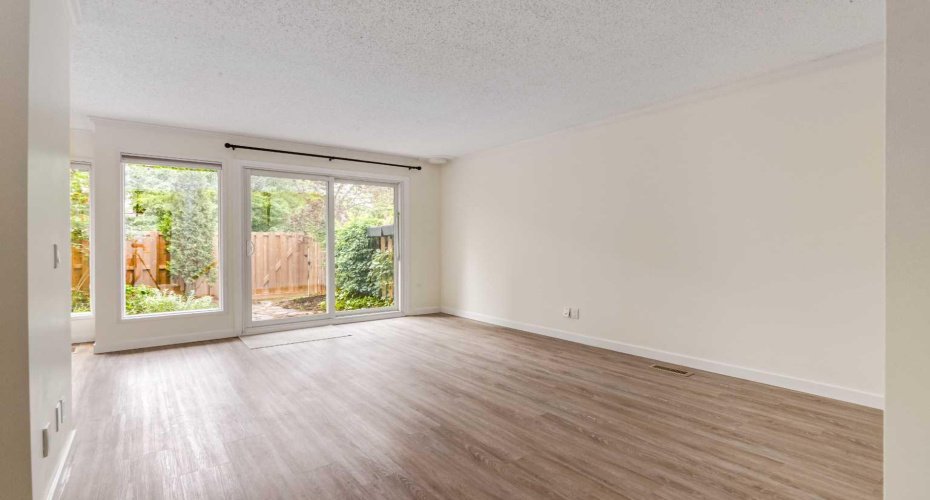 103 Grier Terrace, Calgary, Alberta T2K 5Y6, 2 Bedrooms Bedrooms, ,1 BathroomBathrooms,Residential,For Sale,Grier,A2318561