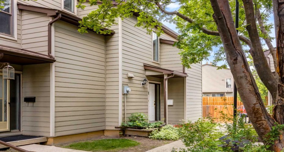 103 Grier Terrace, Calgary, Alberta T2K 5Y6, 2 Bedrooms Bedrooms, ,1 BathroomBathrooms,Residential,For Sale,Grier,A2318561