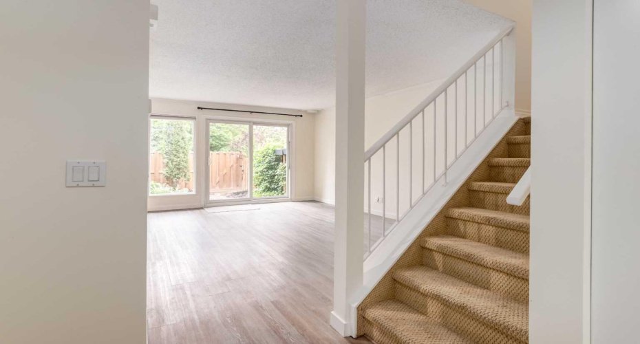 103 Grier Terrace, Calgary, Alberta T2K 5Y6, 2 Bedrooms Bedrooms, ,1 BathroomBathrooms,Residential,For Sale,Grier,A2318561