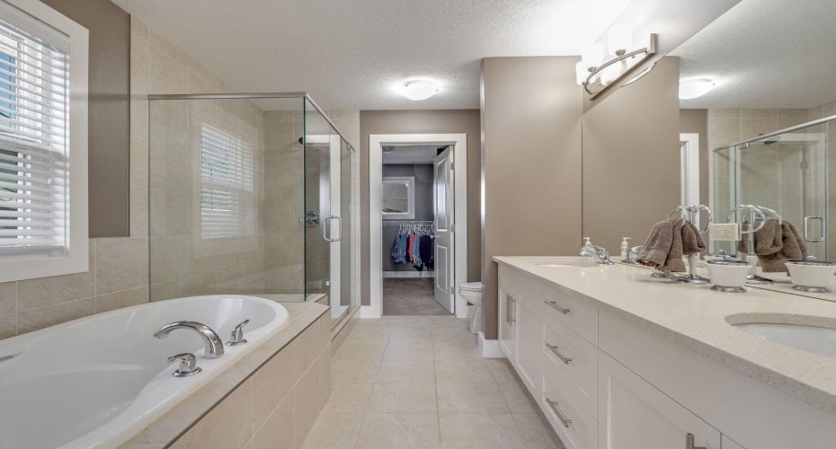 198 Mahogany Passage, Calgary, Alberta T3M 2J7, 4 Bedrooms Bedrooms, ,3 BathroomsBathrooms,Residential,For Sale,Mahogany,A2324628