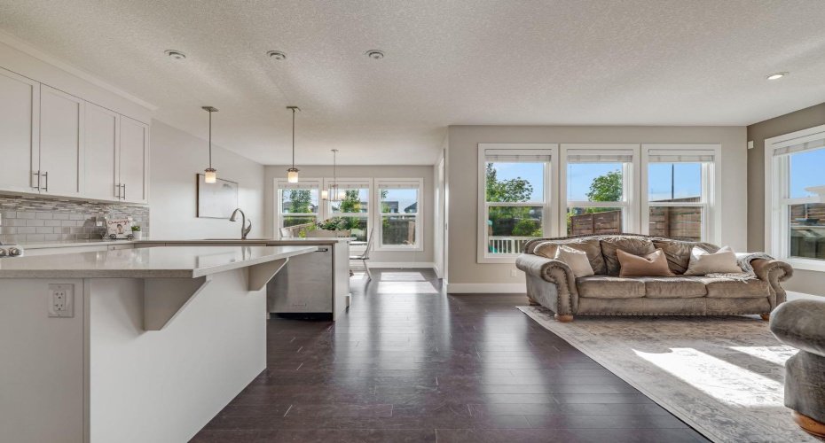 198 Mahogany Passage, Calgary, Alberta T3M 2J7, 4 Bedrooms Bedrooms, ,3 BathroomsBathrooms,Residential,For Sale,Mahogany,A2324628