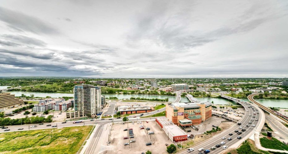 530 3 Street, Calgary, Alberta T2G2L8, 2 Bedrooms Bedrooms, ,2 BathroomsBathrooms,Residential,For Sale,3,A2324655
