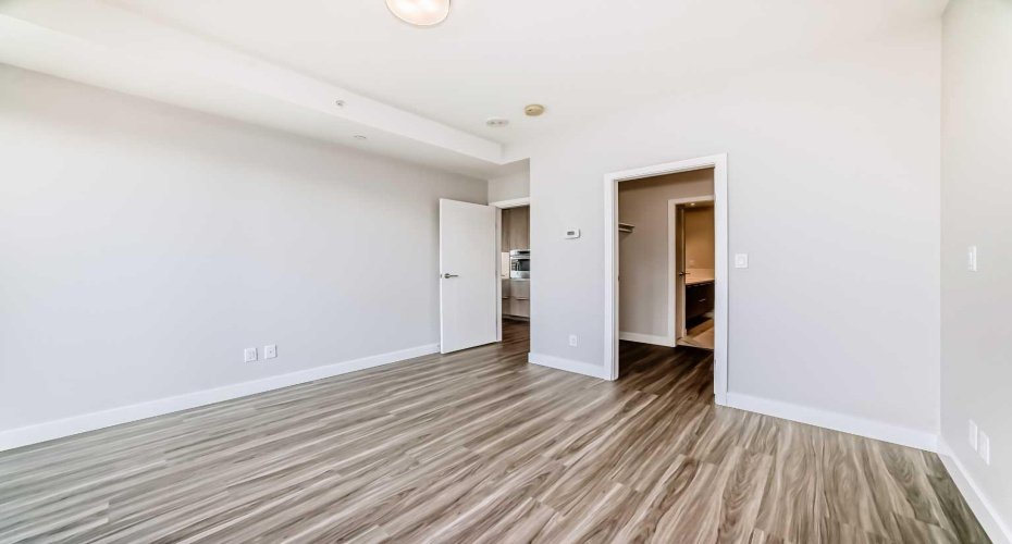 530 3 Street, Calgary, Alberta T2G2L8, 2 Bedrooms Bedrooms, ,2 BathroomsBathrooms,Residential,For Sale,3,A2324655