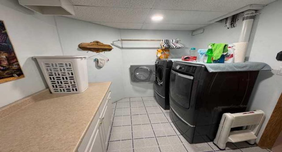 6336 15 Avenue, Edson, Alberta T7E 1S3, 5 Bedrooms Bedrooms, ,3 BathroomsBathrooms,Residential,For Sale,15,A2324735