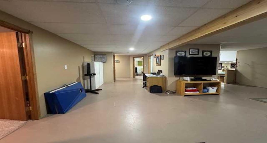 6336 15 Avenue, Edson, Alberta T7E 1S3, 5 Bedrooms Bedrooms, ,3 BathroomsBathrooms,Residential,For Sale,15,A2324735