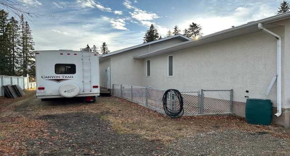 6336 15 Avenue, Edson, Alberta T7E 1S3, 5 Bedrooms Bedrooms, ,3 BathroomsBathrooms,Residential,For Sale,15,A2324735
