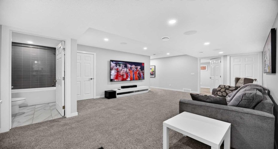 30 Evanscrest Rise, Calgary, Alberta T3P 0R7, 4 Bedrooms Bedrooms, ,4 BathroomsBathrooms,Residential,For Sale,Evanscrest,A2324777