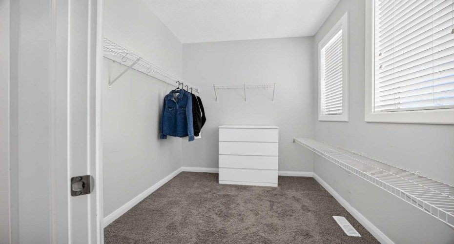 30 Evanscrest Rise, Calgary, Alberta T3P 0R7, 4 Bedrooms Bedrooms, ,4 BathroomsBathrooms,Residential,For Sale,Evanscrest,A2324777
