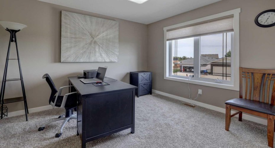 705 West Highland Link, Carstairs, Alberta T0M0N0, 3 Bedrooms Bedrooms, ,3 BathroomsBathrooms,Residential,For Sale,West Highland,A2324784