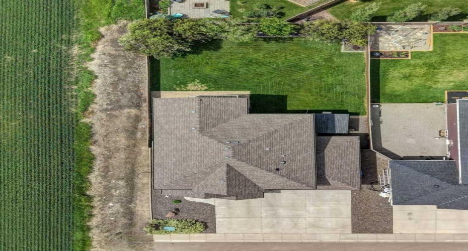 705 West Highland Link, Carstairs, Alberta T0M0N0, 3 Bedrooms Bedrooms, ,3 BathroomsBathrooms,Residential,For Sale,West Highland,A2324784