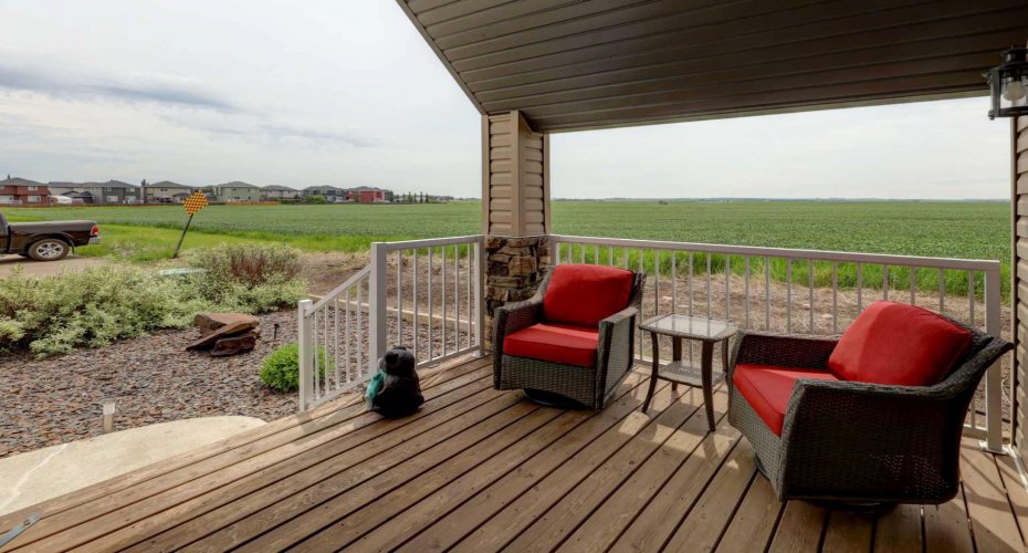 705 West Highland Link, Carstairs, Alberta T0M0N0, 3 Bedrooms Bedrooms, ,3 BathroomsBathrooms,Residential,For Sale,West Highland,A2324784