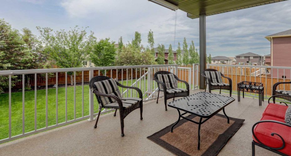 705 West Highland Link, Carstairs, Alberta T0M0N0, 3 Bedrooms Bedrooms, ,3 BathroomsBathrooms,Residential,For Sale,West Highland,A2324784