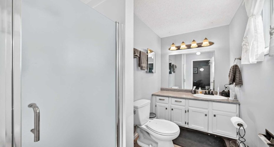 325 Flett Drive, Airdrie, Alberta T4B 1N1, 3 Bedrooms Bedrooms, ,3 BathroomsBathrooms,Residential,For Sale,Flett,A2324796