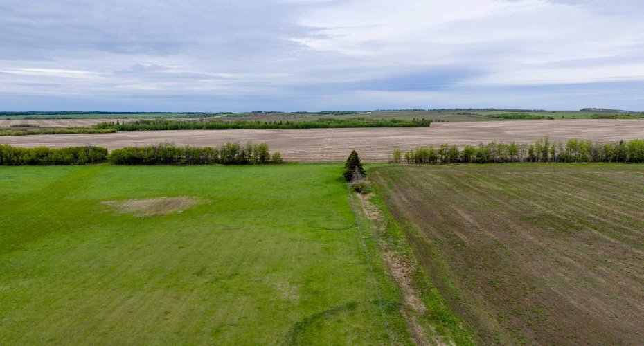 SE-8-80-8-W6, Rural Saddle Hills County, Alberta T0H 0H0, ,Land,For Sale,SE-8-80-8-W6,A2324809