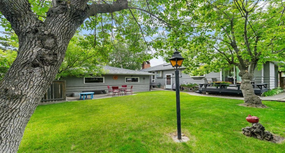 1908 Green Ridge Road, Calgary, Alberta T3E 4B1, 4 Bedrooms Bedrooms, ,2 BathroomsBathrooms,Residential,For Sale,Green Ridge,A2324821