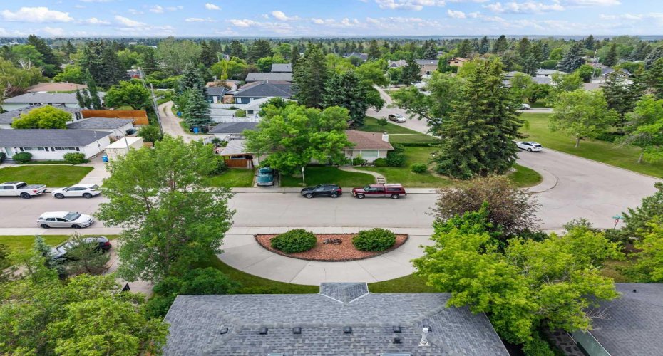 1908 Green Ridge Road, Calgary, Alberta T3E 4B1, 4 Bedrooms Bedrooms, ,2 BathroomsBathrooms,Residential,For Sale,Green Ridge,A2324821