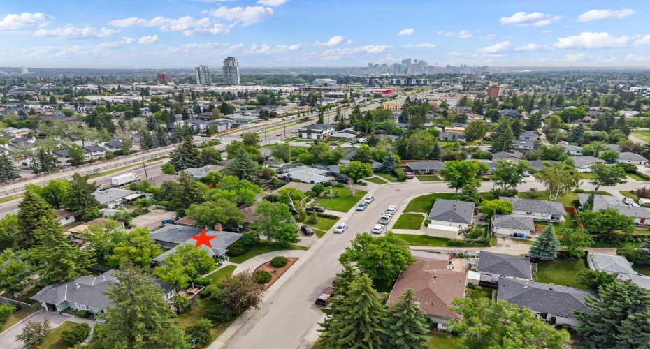 1908 Green Ridge Road, Calgary, Alberta T3E 4B1, 4 Bedrooms Bedrooms, ,2 BathroomsBathrooms,Residential,For Sale,Green Ridge,A2324821