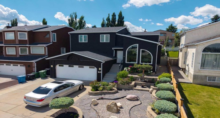 41 Sidon Crescent, Calgary, Alberta T3H2B5, 4 Bedrooms Bedrooms, ,4 BathroomsBathrooms,Residential,For Sale,Sidon,A2324838