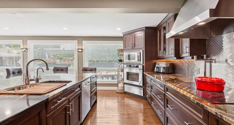 41 Sidon Crescent, Calgary, Alberta T3H2B5, 4 Bedrooms Bedrooms, ,4 BathroomsBathrooms,Residential,For Sale,Sidon,A2324838