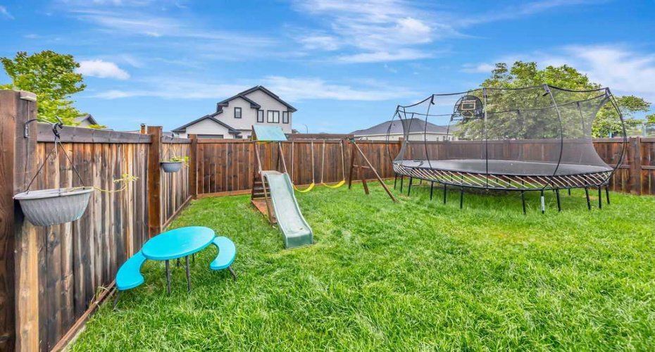 5945 18 Street, Lloydminster, Alberta T9V 3P4, 4 Bedrooms Bedrooms, ,3 BathroomsBathrooms,Residential,For Sale,18,A2324850