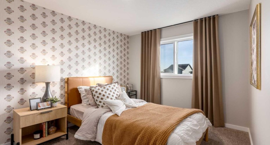 PLEASE NOTE: Photos are of a SHOWHOME of the same model – fit and finish may differ. Interior selections and floorplans shown in photos.