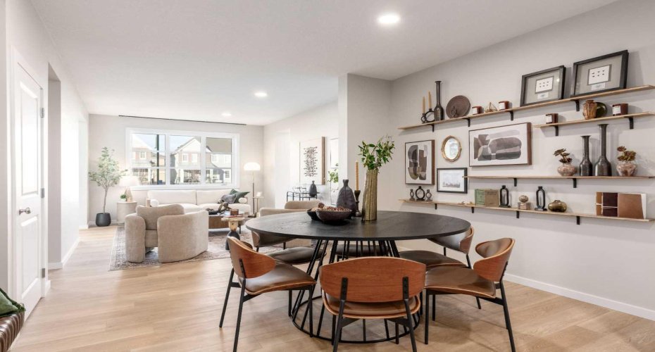 PLEASE NOTE: Photos are of a SHOWHOME of the same model – fit and finish may differ. Interior selections and floorplans shown in photos.