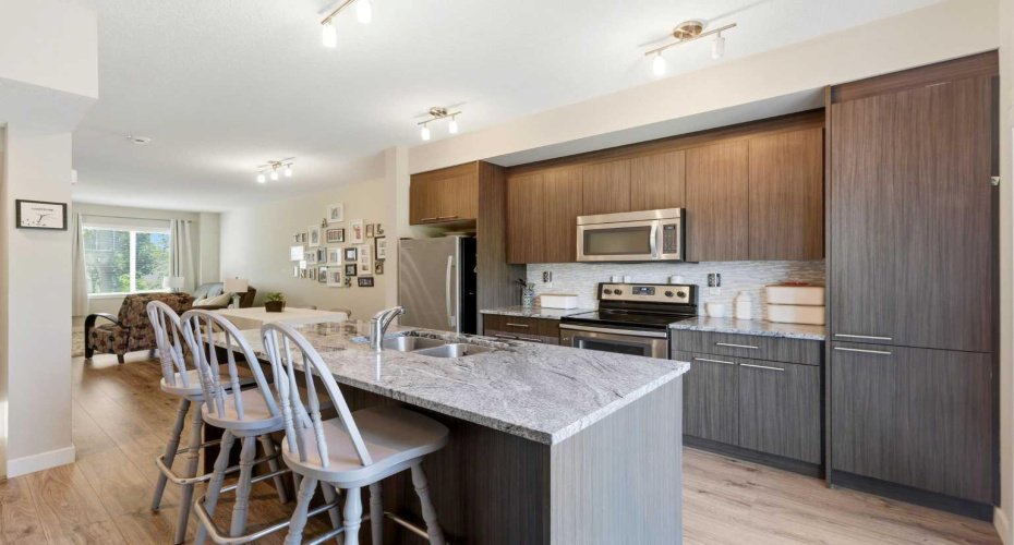 300 Marina Drive, Chestermere, Alberta T1X 0P6, 2 Bedrooms Bedrooms, ,2 BathroomsBathrooms,Residential,For Sale,Marina,A2324862