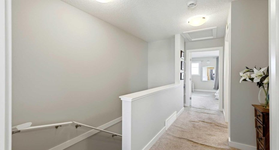 300 Marina Drive, Chestermere, Alberta T1X 0P6, 2 Bedrooms Bedrooms, ,2 BathroomsBathrooms,Residential,For Sale,Marina,A2324862