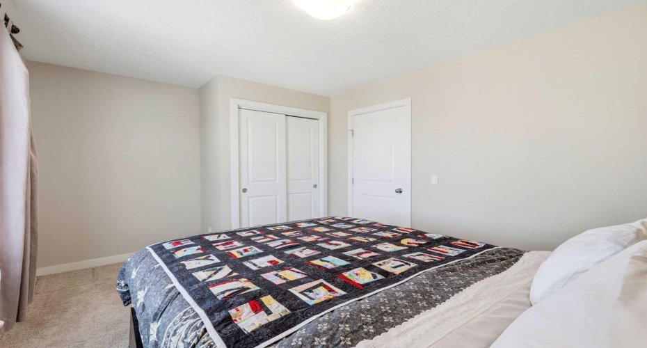 300 Marina Drive, Chestermere, Alberta T1X 0P6, 2 Bedrooms Bedrooms, ,2 BathroomsBathrooms,Residential,For Sale,Marina,A2324862