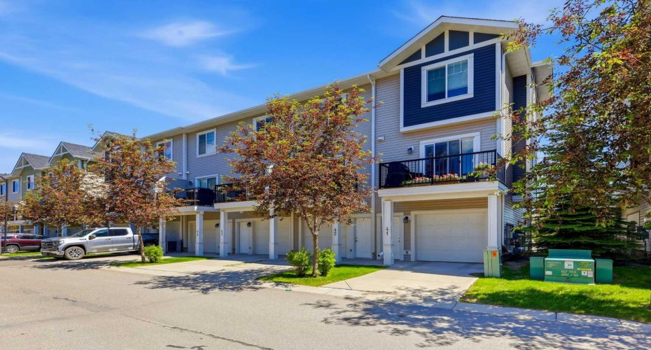 300 Marina Drive, Chestermere, Alberta T1X 0P6, 2 Bedrooms Bedrooms, ,2 BathroomsBathrooms,Residential,For Sale,Marina,A2324862