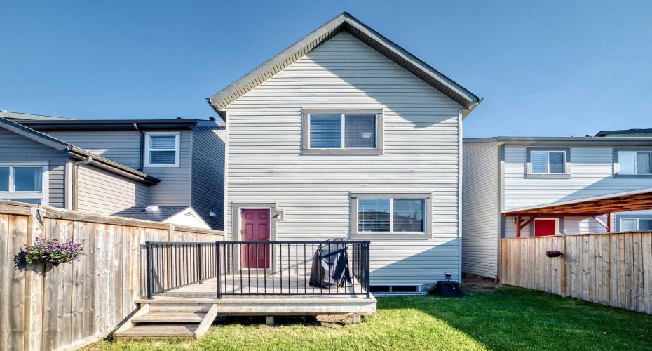 4016 New Brighton Grove, Calgary, Alberta T2Z 1G4, 3 Bedrooms Bedrooms, ,3 BathroomsBathrooms,Residential,For Sale,New Brighton,A2324880