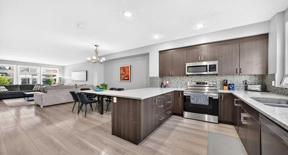 4016 New Brighton Grove, Calgary, Alberta T2Z 1G4, 3 Bedrooms Bedrooms, ,3 BathroomsBathrooms,Residential,For Sale,New Brighton,A2324880