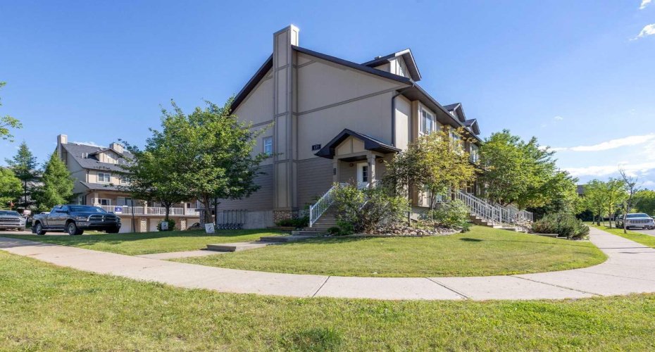 WELCOME TO 11 -137 FONTAINE CRES - END UNIT