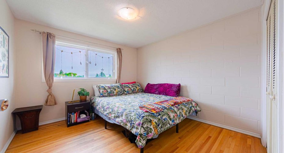 5412 14 Avenue, Calgary, Alberta T2A 0L3, 2 Bedrooms Bedrooms, ,2 BathroomsBathrooms,Residential,For Sale,14,A2324889