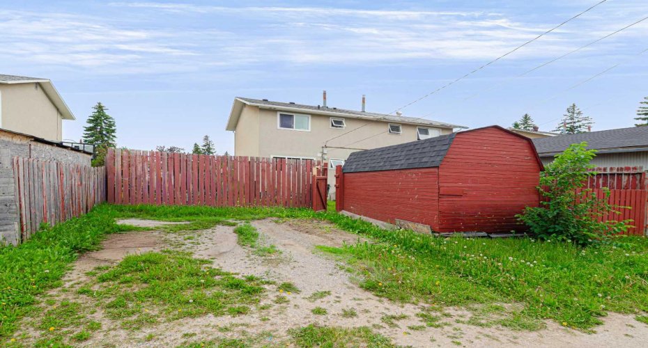 5412 14 Avenue, Calgary, Alberta T2A 0L3, 2 Bedrooms Bedrooms, ,2 BathroomsBathrooms,Residential,For Sale,14,A2324889