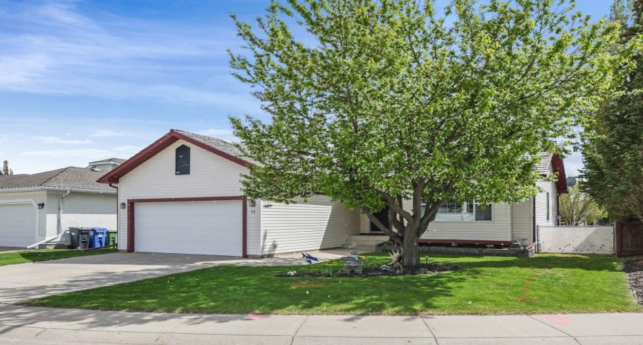 11 Strathmore Lakes Crescent, Strathmore, Alberta T1P 1L7, 5 Bedrooms Bedrooms, ,3 BathroomsBathrooms,Residential,For Sale,Strathmore Lakes,A2323949 11 Strathmore Lakes Crescent, Strathmore, Alberta T1P 1L7, 5 Bedrooms Bedrooms, ,3 BathroomsBathrooms,Residential,For Sale,Strathmore Lakes,A2323949
