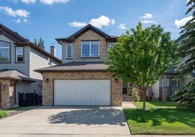 7 Crystal Green Way, Okotoks, Alberta T1S2K5, 4 Bedrooms Bedrooms, ,4 BathroomsBathrooms,Residential,For Sale,Crystal Green,A2324560 7 Crystal Green Way, Okotoks, Alberta T1S2K5, 4 Bedrooms Bedrooms, ,4 BathroomsBathrooms,Residential,For Sale,Crystal Green,A2324560