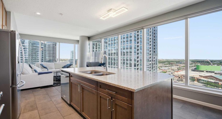 211 13 Avenue, Calgary, Alberta T2G 1E1, 2 Bedrooms Bedrooms, ,2 BathroomsBathrooms,Residential,For Sale,13,A2324815