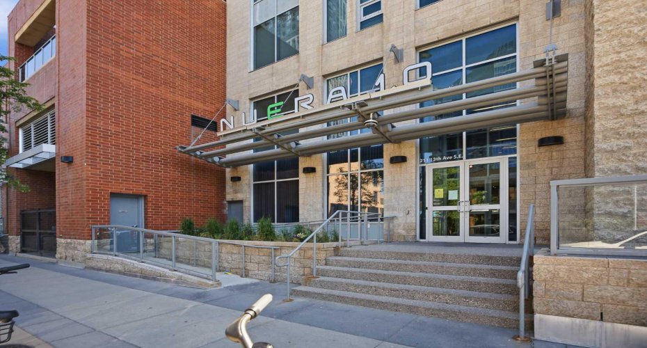 211 13 Avenue, Calgary, Alberta T2G 1E1, 2 Bedrooms Bedrooms, ,2 BathroomsBathrooms,Residential,For Sale,13,A2324815
