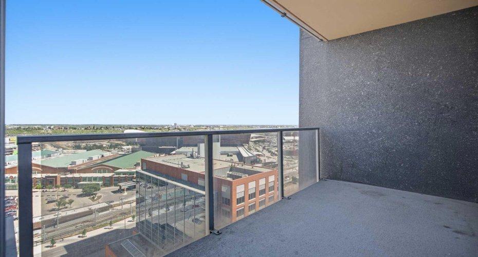211 13 Avenue, Calgary, Alberta T2G 1E1, 2 Bedrooms Bedrooms, ,2 BathroomsBathrooms,Residential,For Sale,13,A2324815