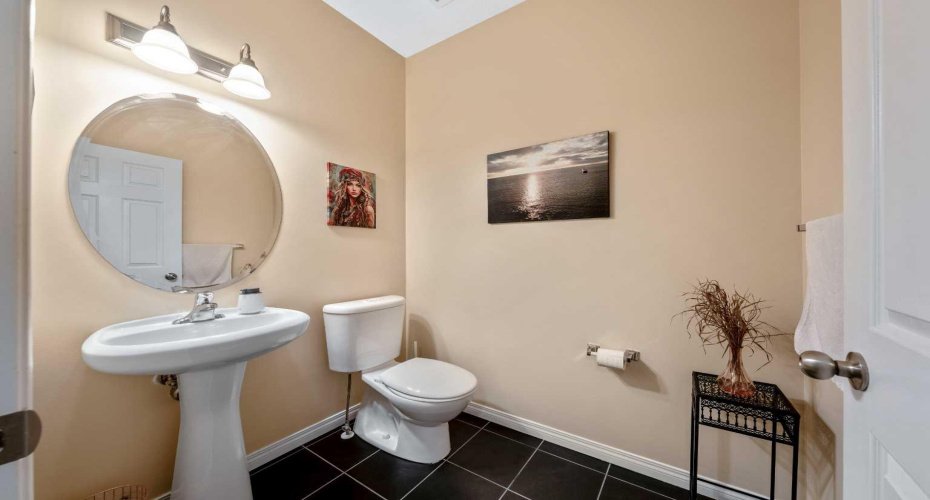 43 Arbours Circle, Langdon, Alberta T0J 1X2, 2 Bedrooms Bedrooms, ,3 BathroomsBathrooms,Residential,For Sale,Arbours,A2324848