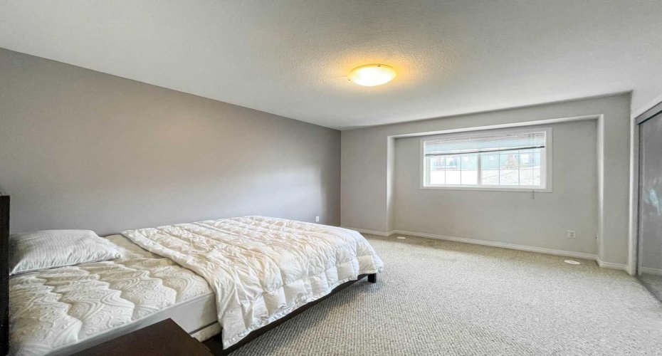 200 Lougheed Drive, Fort McMurray, Alberta T9K 2W3, 2 Bedrooms Bedrooms, ,2 BathroomsBathrooms,Residential,For Sale,Lougheed,A2324923