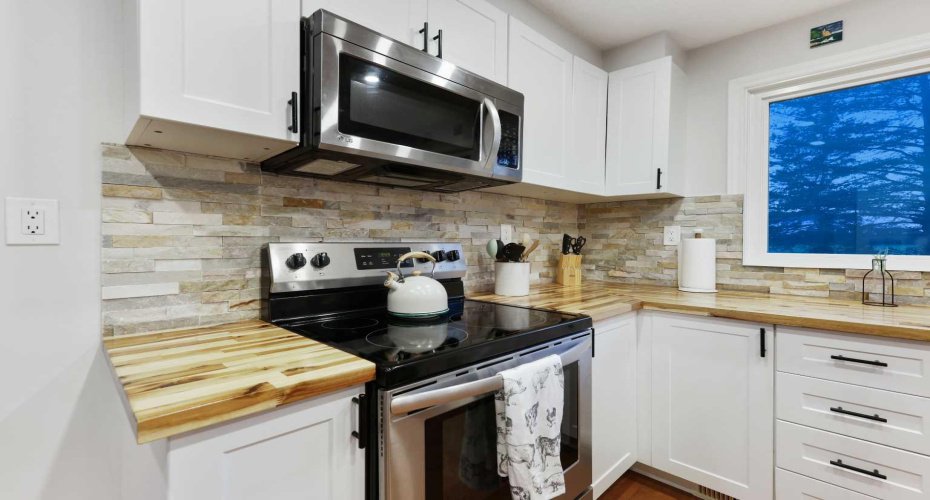 260195 274 Range, Rural Rocky View County, Alberta T4A 1J1, 3 Bedrooms Bedrooms, ,2 BathroomsBathrooms,Residential,For Sale,274,A2324927