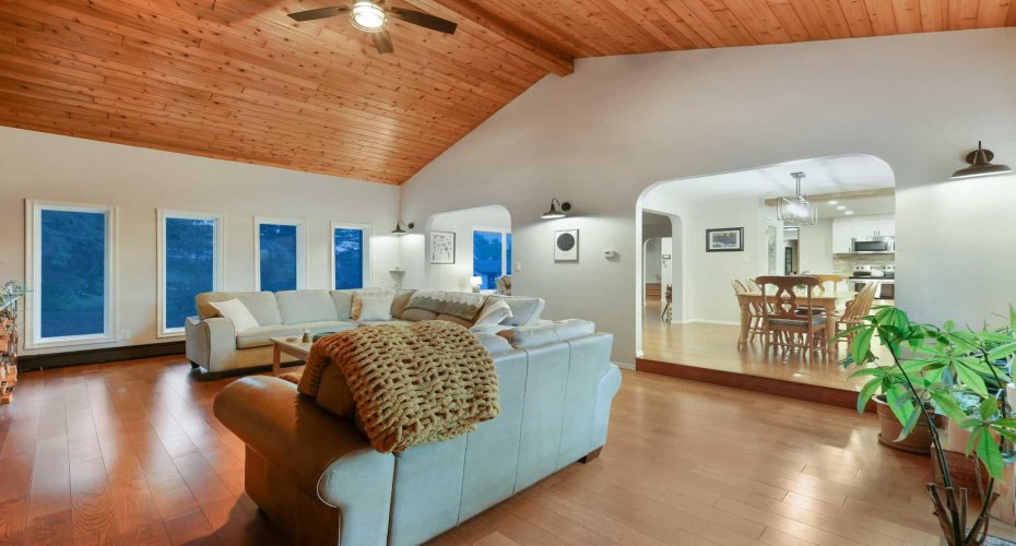 260195 274 Range, Rural Rocky View County, Alberta T4A 1J1, 3 Bedrooms Bedrooms, ,2 BathroomsBathrooms,Residential,For Sale,274,A2324927