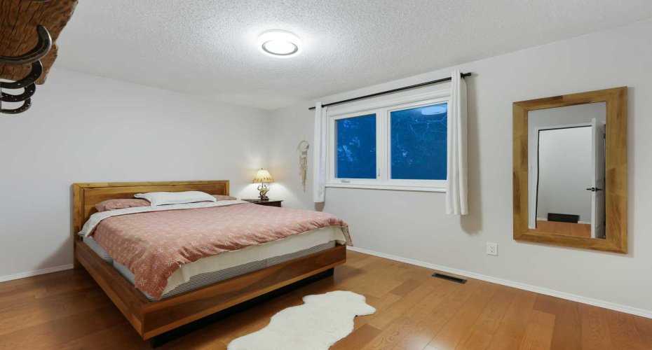 260195 274 Range, Rural Rocky View County, Alberta T4A 1J1, 3 Bedrooms Bedrooms, ,2 BathroomsBathrooms,Residential,For Sale,274,A2324927