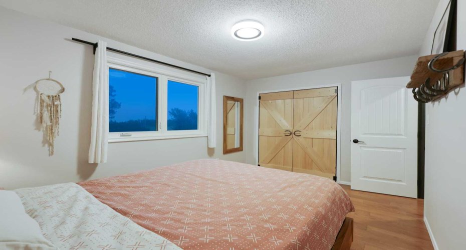 260195 274 Range, Rural Rocky View County, Alberta T4A 1J1, 3 Bedrooms Bedrooms, ,2 BathroomsBathrooms,Residential,For Sale,274,A2324927