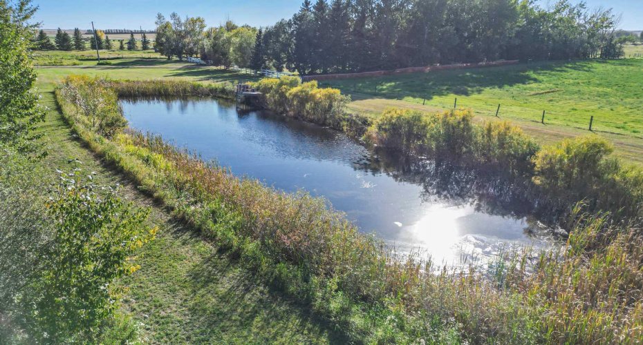 260195 274 Range, Rural Rocky View County, Alberta T4A 1J1, 3 Bedrooms Bedrooms, ,2 BathroomsBathrooms,Residential,For Sale,274,A2324927