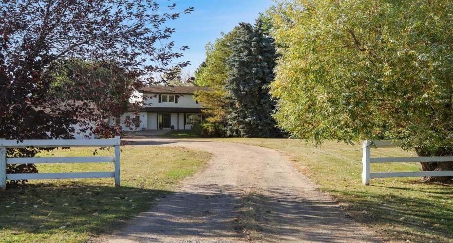 260195 274 Range, Rural Rocky View County, Alberta T4A 1J1, 3 Bedrooms Bedrooms, ,2 BathroomsBathrooms,Residential,For Sale,274,A2324927