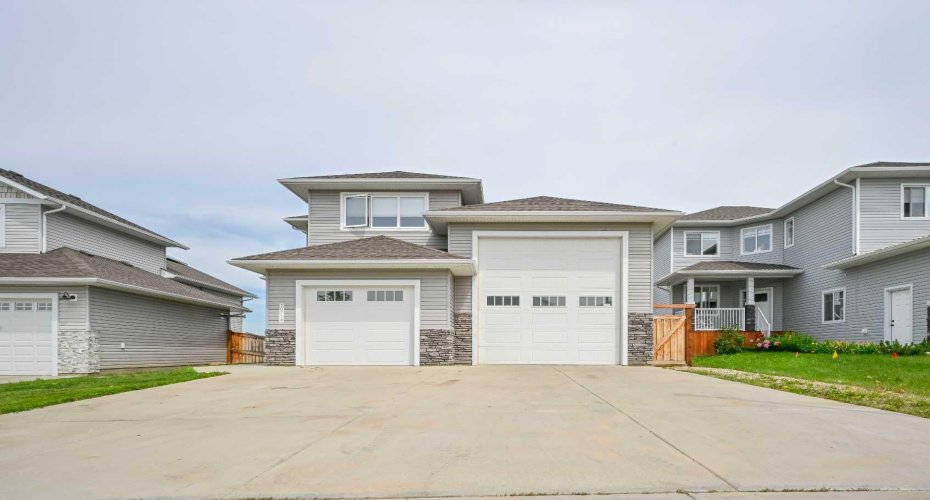 10714 150 Avenue, Rural Grande Prairie No. 1, County of, Alberta T8X 0S3, 3 Bedrooms Bedrooms, ,3 BathroomsBathrooms,Residential,For Sale,150,A2324977