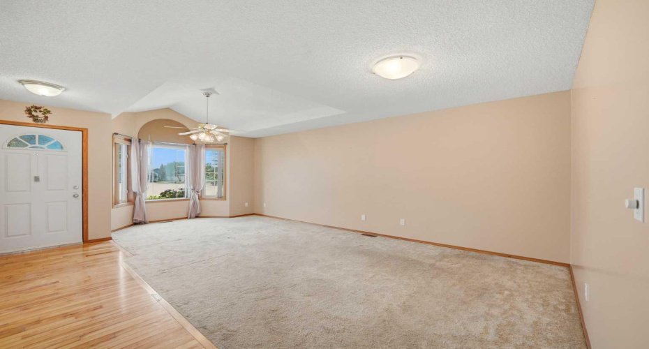 13 Parklane Place, Strathmore, Alberta T1P 1K7, 2 Bedrooms Bedrooms, ,2 BathroomsBathrooms,Residential,For Sale,Parklane,A2324992